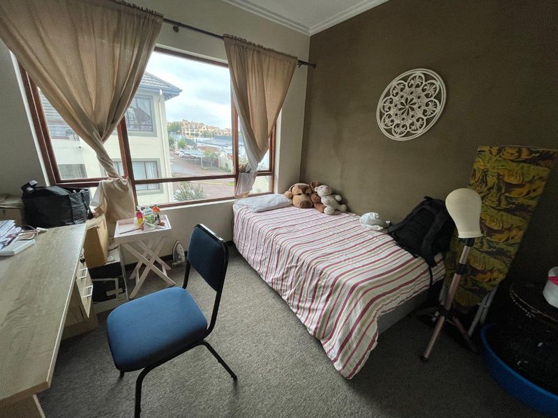 **Spacious 2-Bedroom Apartment for Sale! - Photo 10