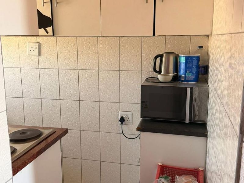 FOR SALE:4 bedrooms double story house plus 4 rental rooms for sale in Mondesa, Swakopmund , Selling price N$1270,000 cost included. Perfect for investment. - Photo 6