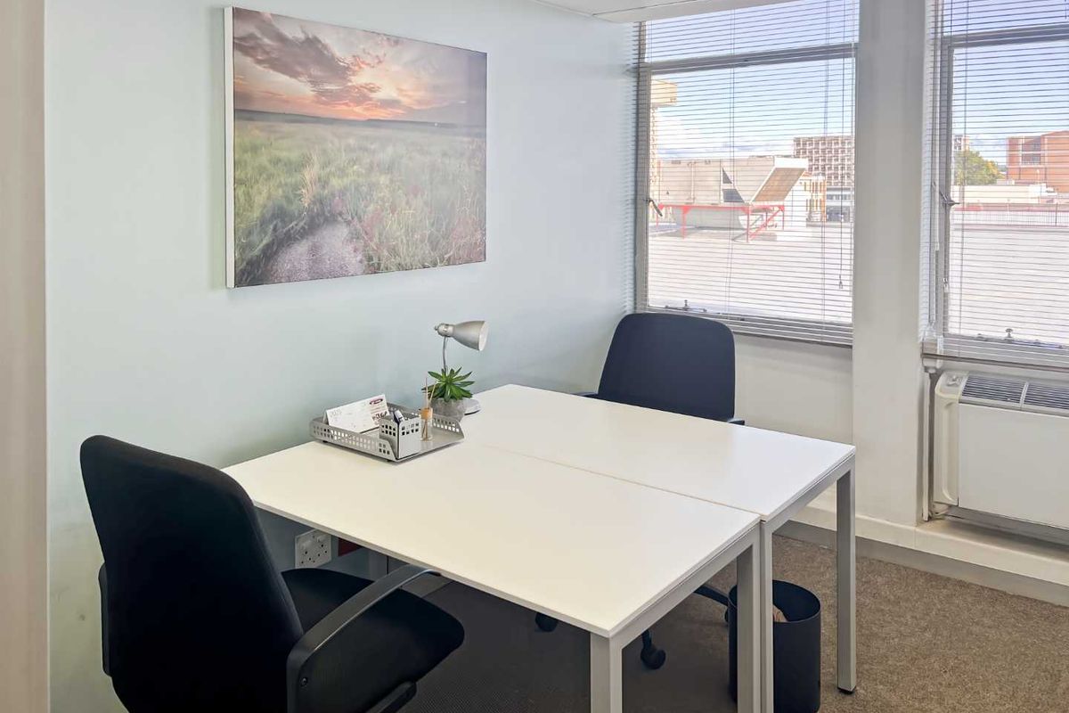 Private office space for 3 persons in Regus Pietersburg, Limpopo - Photo 2