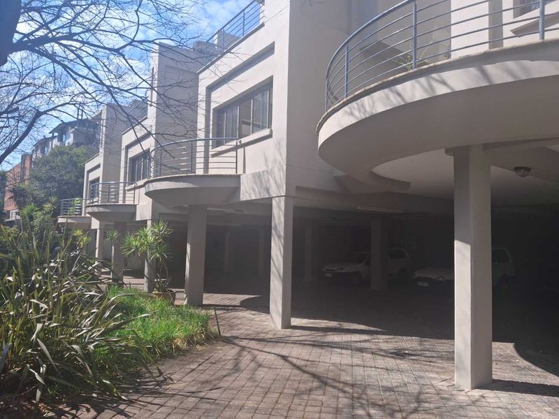 A MAGNIFICENT TWO BEDROOM TOWNHOUSE - Photo 1