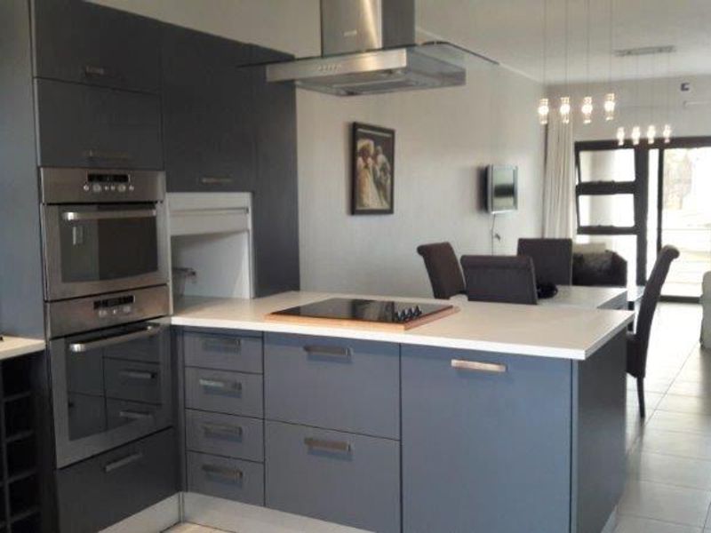 2 Bedrooms Furnished Apartment To Rent in Lagoon - Photo 4