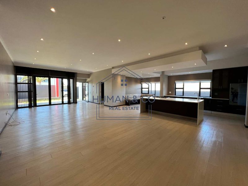 MAGNIFICENT AND BUILT TO PERFECTION 6 BEDROOM HOUSE FOR SALE Ultra modern 6 Bedroom House in Meersig - Photo 7