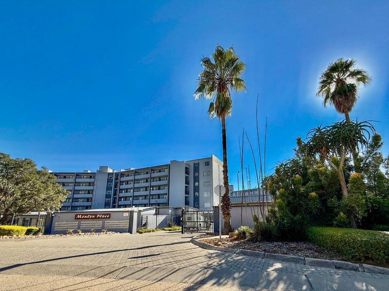 Modern 2-Bedroom Apartment in Menlyn Place | Prime Location & Investor Appeal - Photo 3