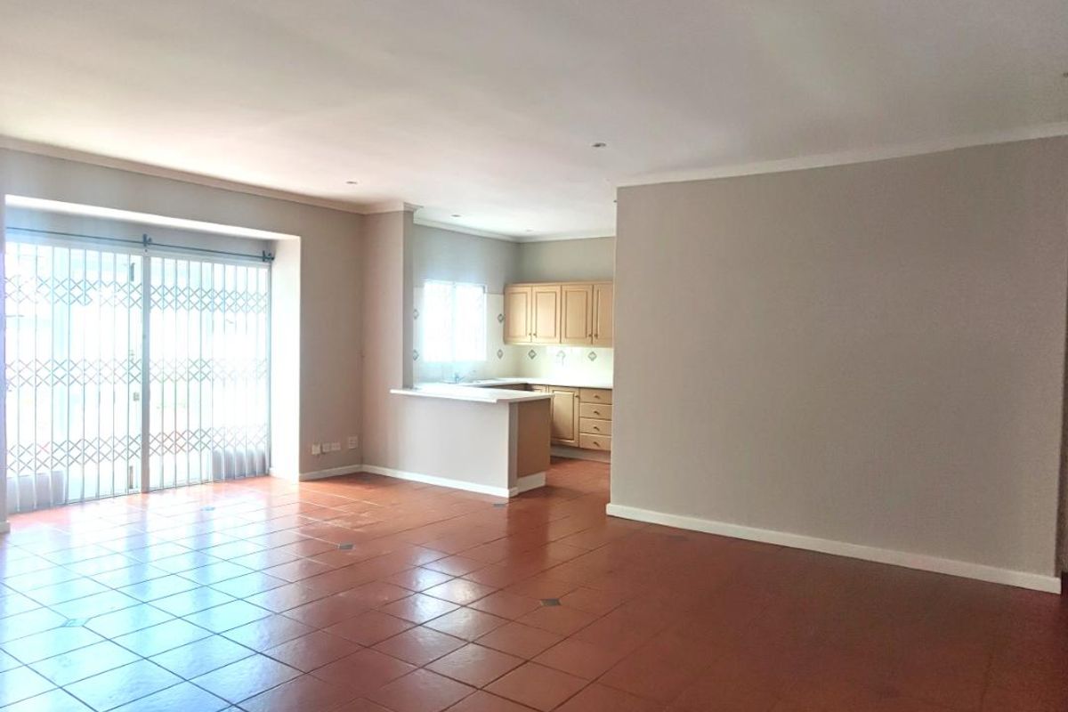 2 bed cottage style home in Wynberg - Photo 3