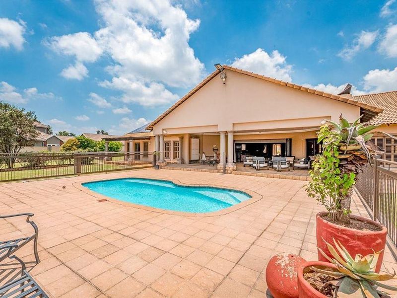 Luxury Country Estate - Photo 9