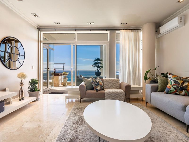 Oceanfront Elegance: Luxury Living in the Heart of Mouille Point - Photo 8