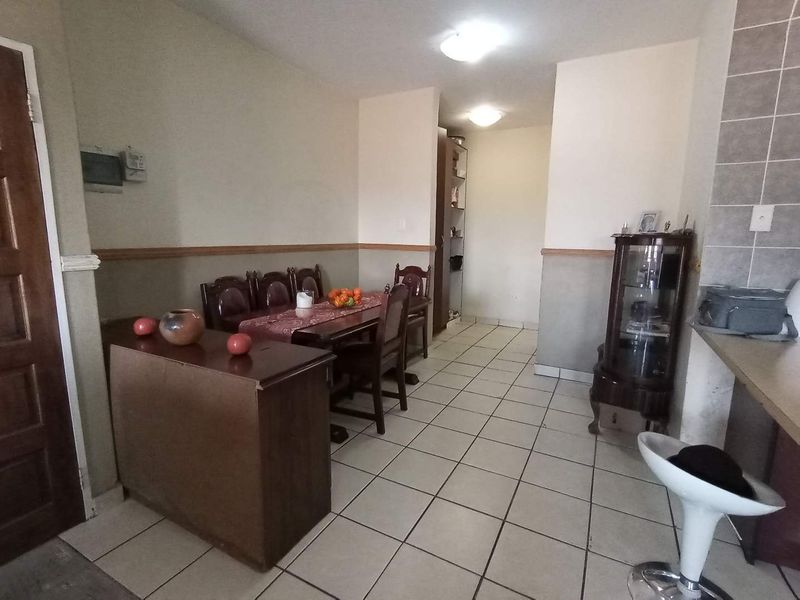 2 BEDROOM APARTMENT FOR SALE IN NORKEM PARK EXT 2 - Photo 3