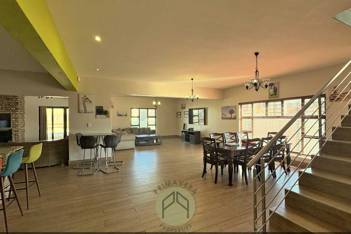 4 Bedroom Double-Storey House FOR SALE in Mile 4 Ext. 1, Swakopmund - Photo 4