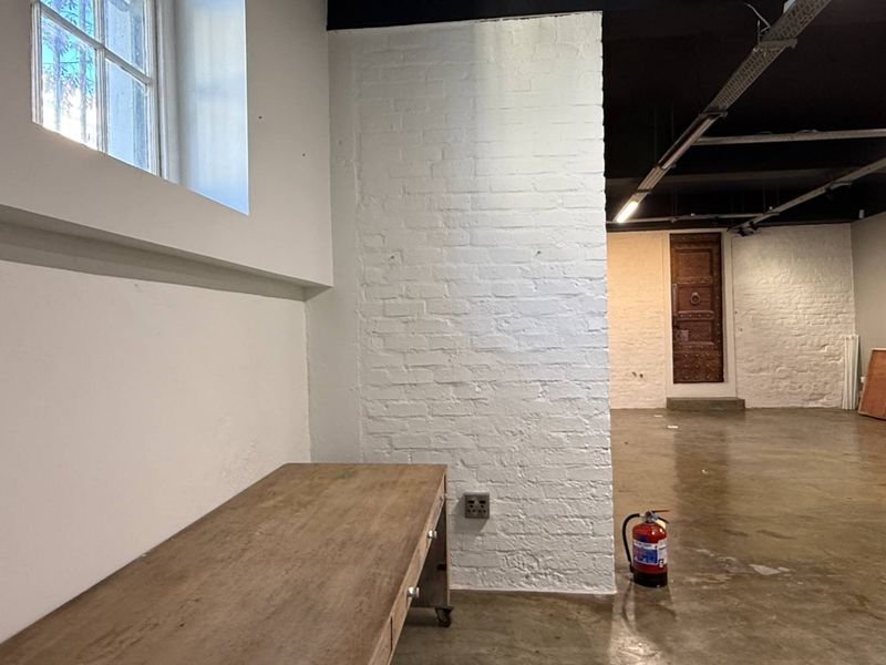 177m2 retail/office space to let on Dorp Street - Photo 6