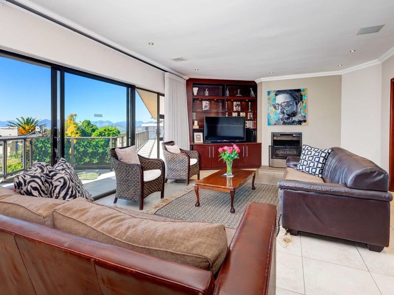 A Home of Stature, Sunlight &  Views - Photo 3