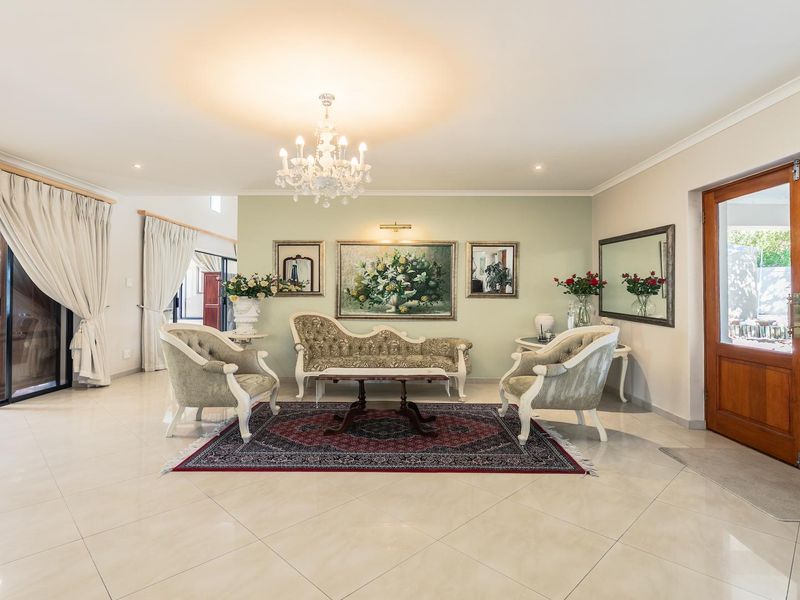 Spacious and Versatile Property with Ample Accommodation - Photo 7