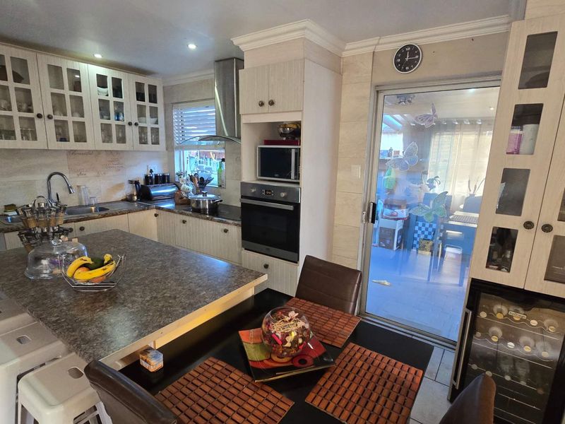 Your Dream Home Awaits - Photo 6