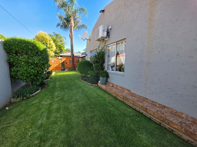 Relaxing Family Home - Photo 10