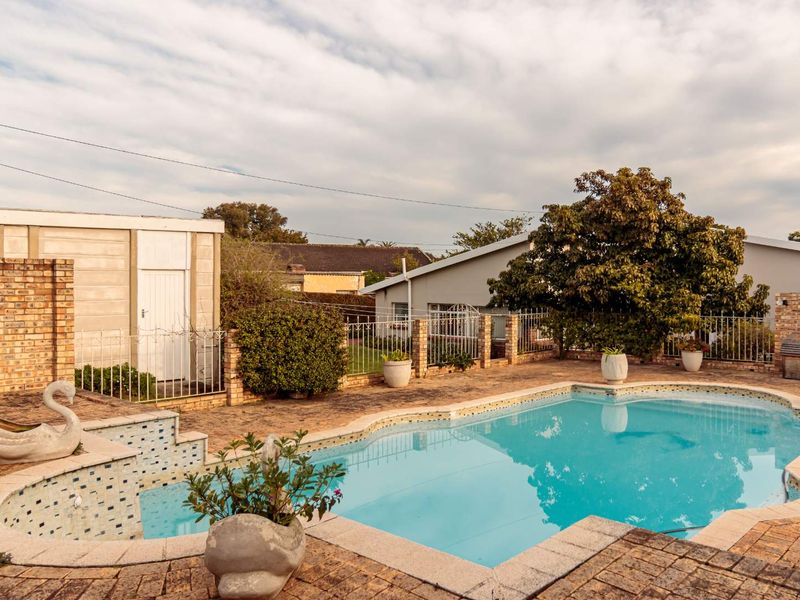 Immaculate Family Home in Westering with Pool, Garden & Ample Space! - Photo 7