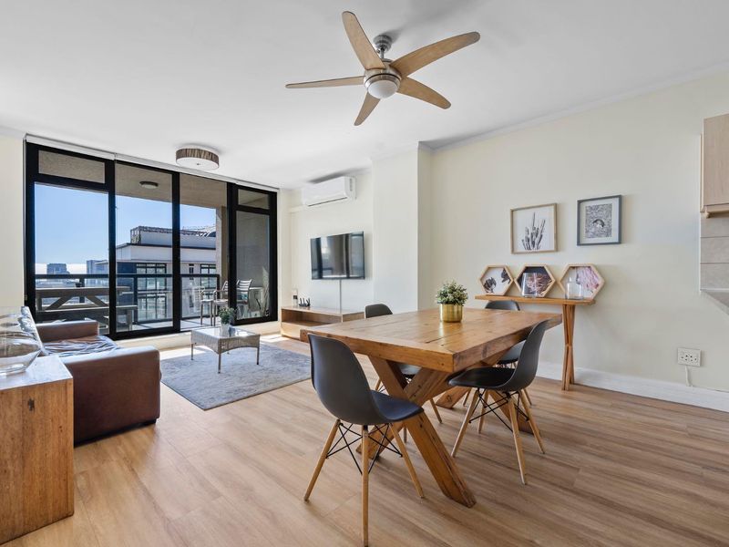 Exclusive Mandate | Elegant Two-Bedroom Apartment with Iconic Views at The Four Seasons - Photo 8