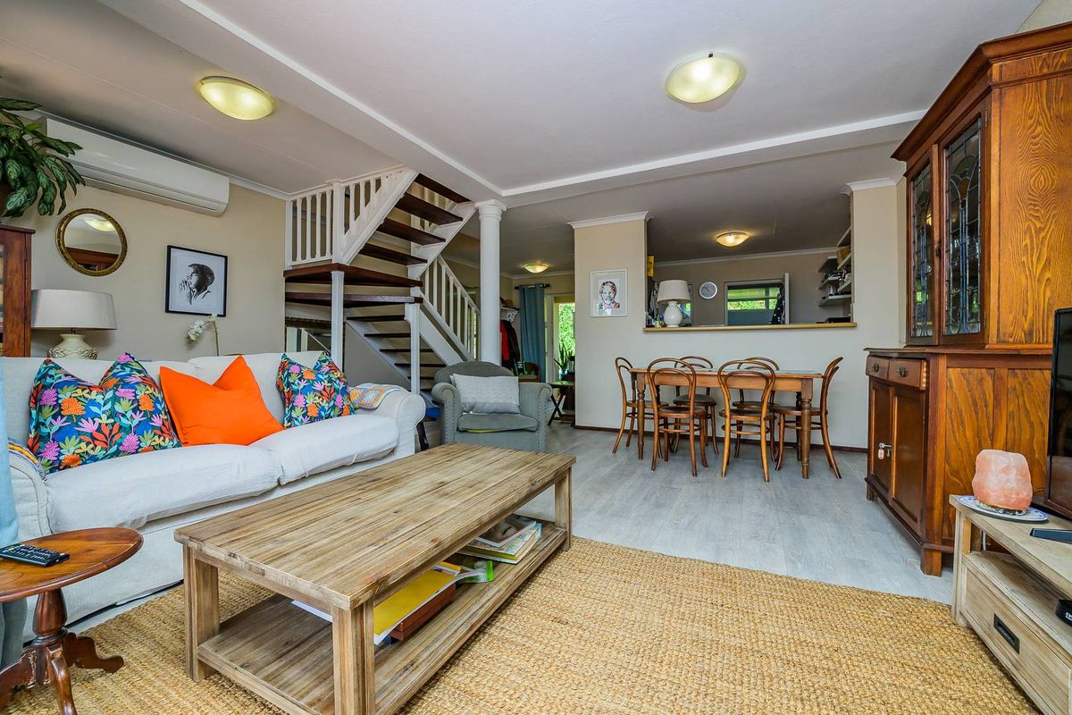 Lock up and go with Sea Views in Prime Durban North! - Photo 3
