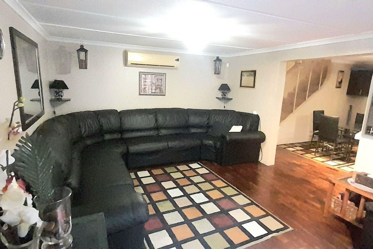 Sunford 4-Bedroom Haven: Perfect for Modern Family Living - Photo 2