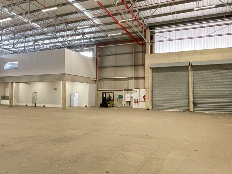 Prime Logistics & Distribution Warehouse To Let | Mount Edgecombe - Photo 3