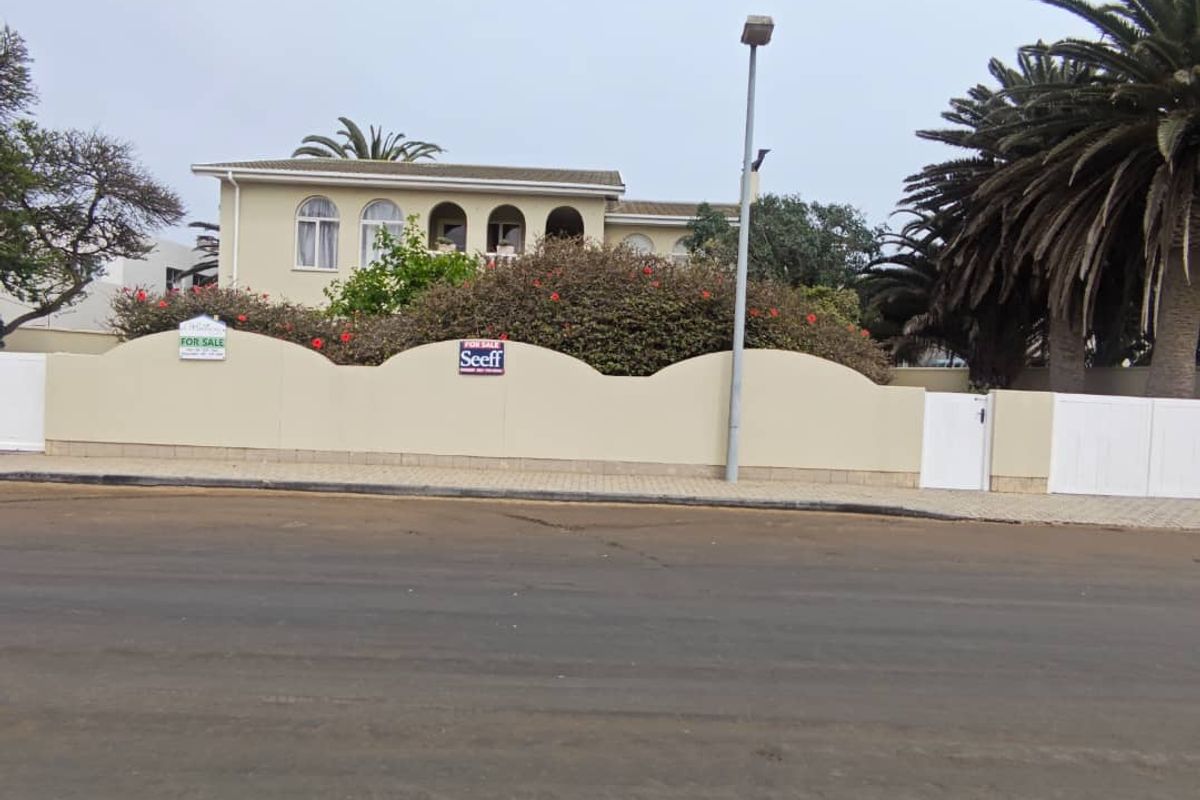 Beautiful House For Sale - Swakopmund - Photo 3