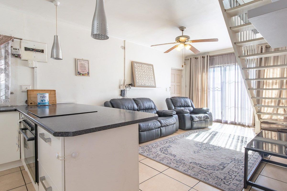 Comfortable Family Living with a Spacious Flatlet - Photo 4