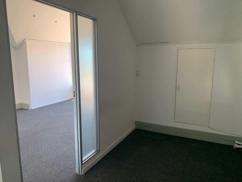 Century City offices in secure complex - Photo 5