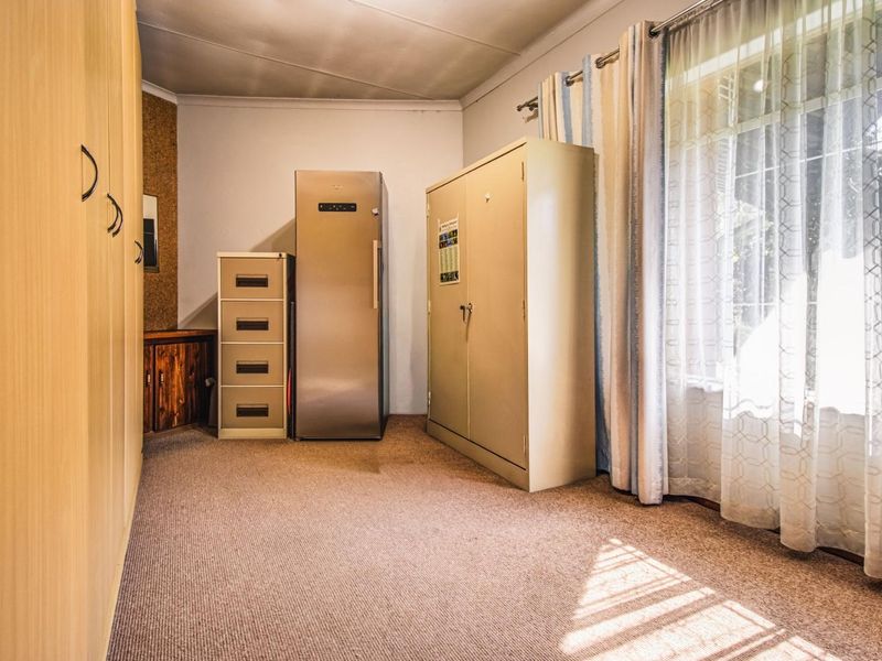 Corner Comfort Meets Family Living in the Heart of Atlasville! - Photo 10