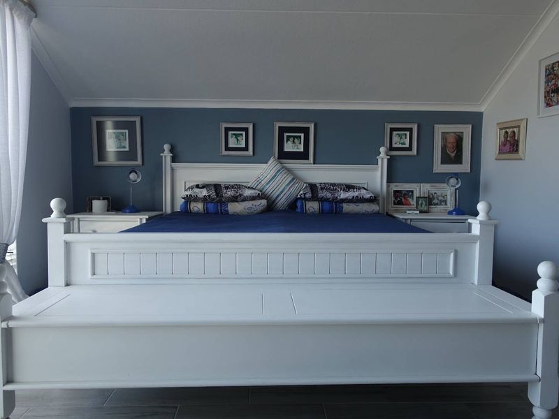 SEA VIEW PROPERTY OVERLOOKING THE BEACH PROMENADE - Photo 9