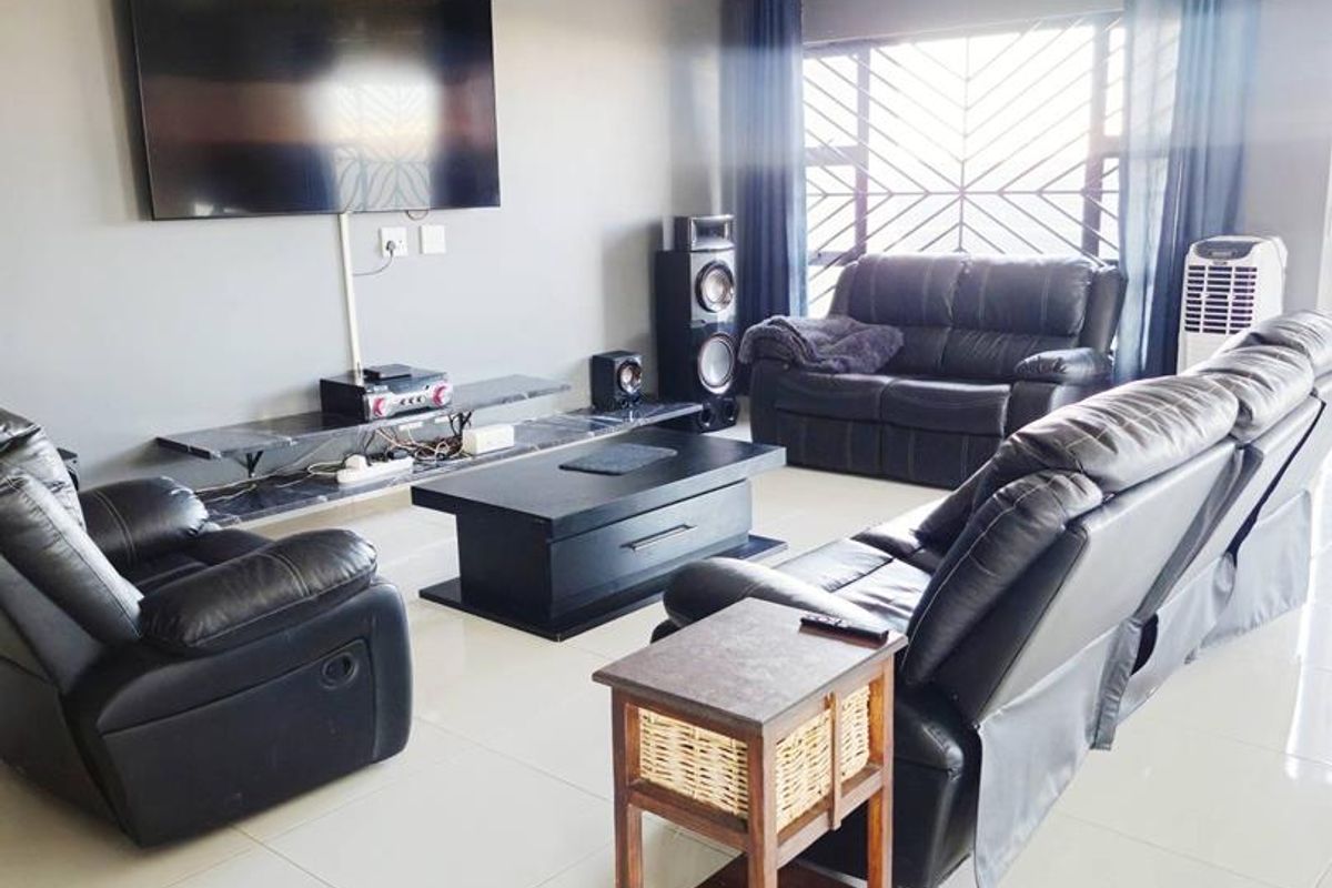 Swakopmund- For Sale-N$3 620 000 - Photo 5