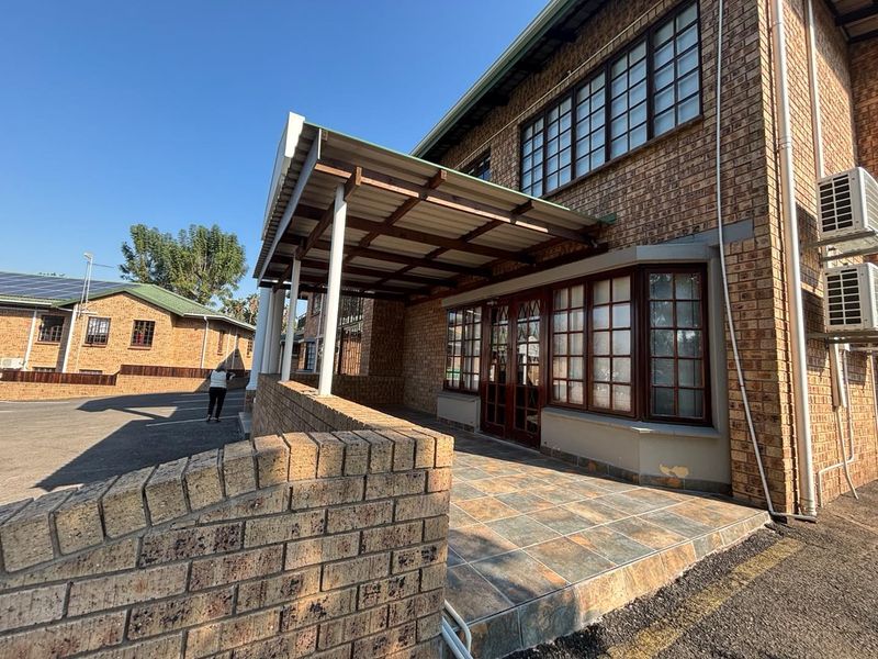 Prime A-Grade Offices in Top Location – Book Your Viewing Today! - Photo 2