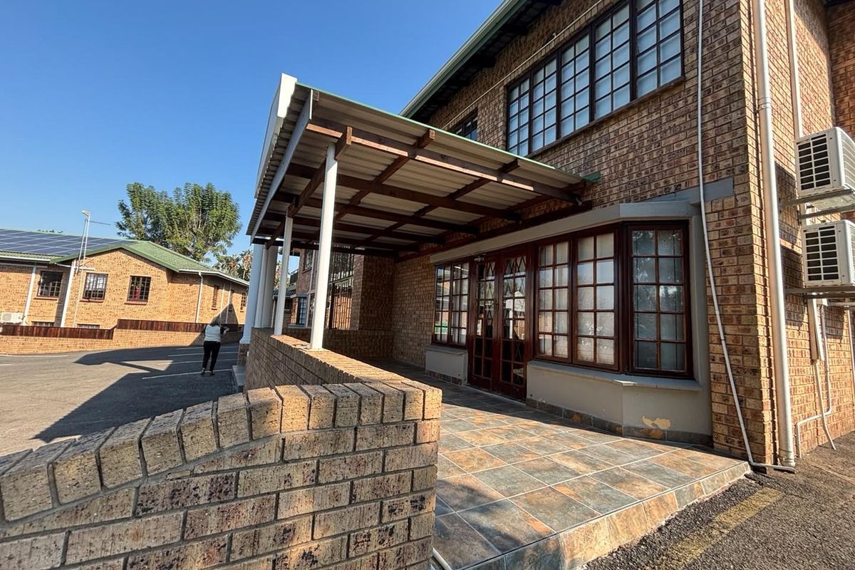 Prime A-Grade Offices in Top Location – Book Your Viewing Today! - Photo 2