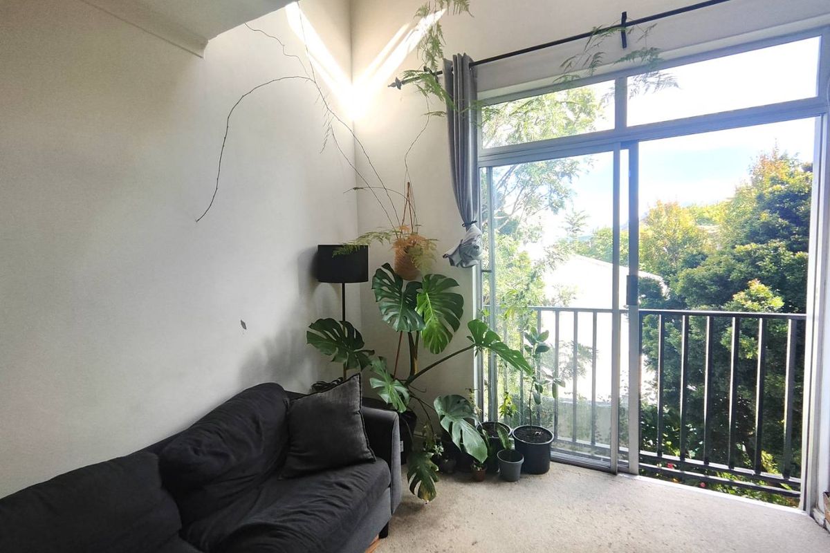 1 bedroom loft style apartment in Plumstead - Photo 4