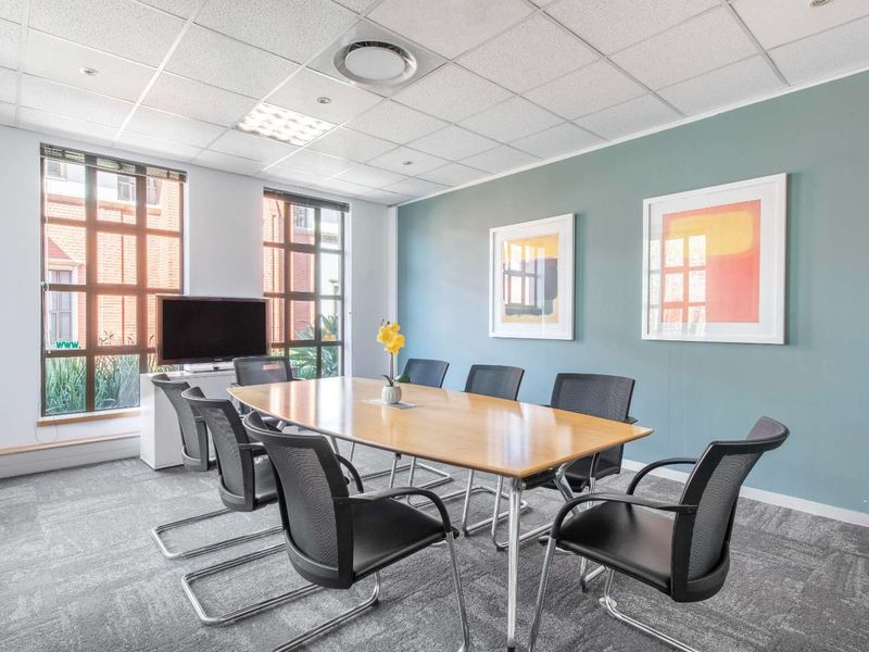 Find office space in Regus Bryanston for 5 persons with everything taken care of - Photo 6