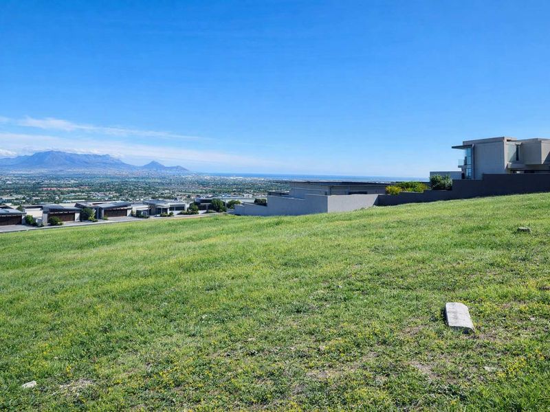 Wake Up to Table Mountain — Where Your Dream Home Becomes Reality in Baronetcy Estate - Photo 10