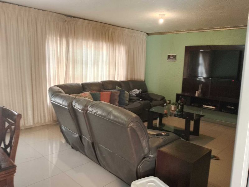 Family-Friendly - Photo 2