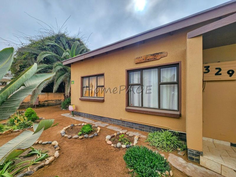 Ext 1 (South Dune), Henties Bay.  Quaint 3 Bedr home is for Sale - Photo 3