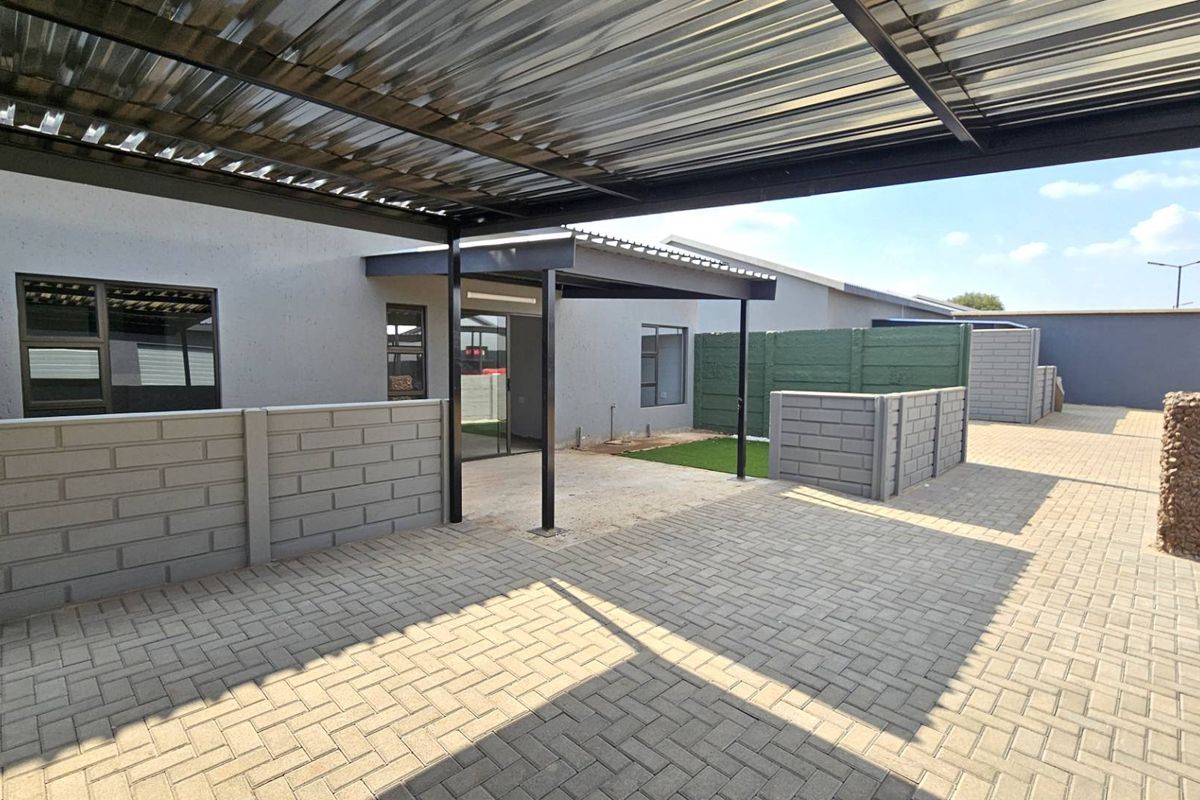 2 Bedroom Apartment in Retirement Estate - Photo 3