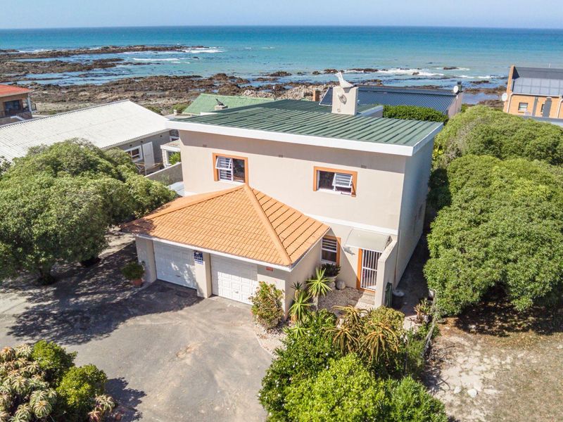 Living the Holiday in Franskraal - Photo 3