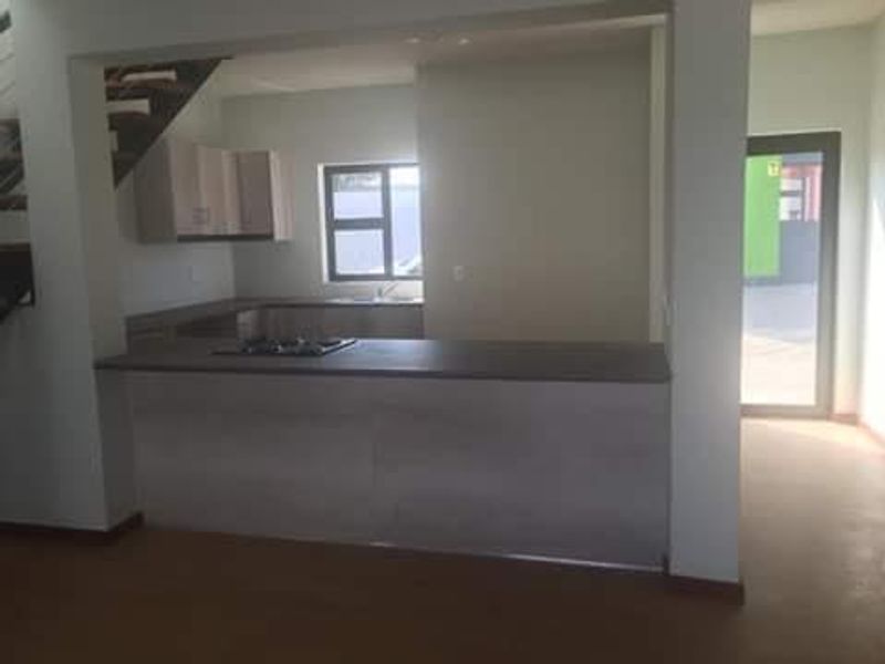 2 Bedroom Apartment for Sale- Okahandja - Photo 5