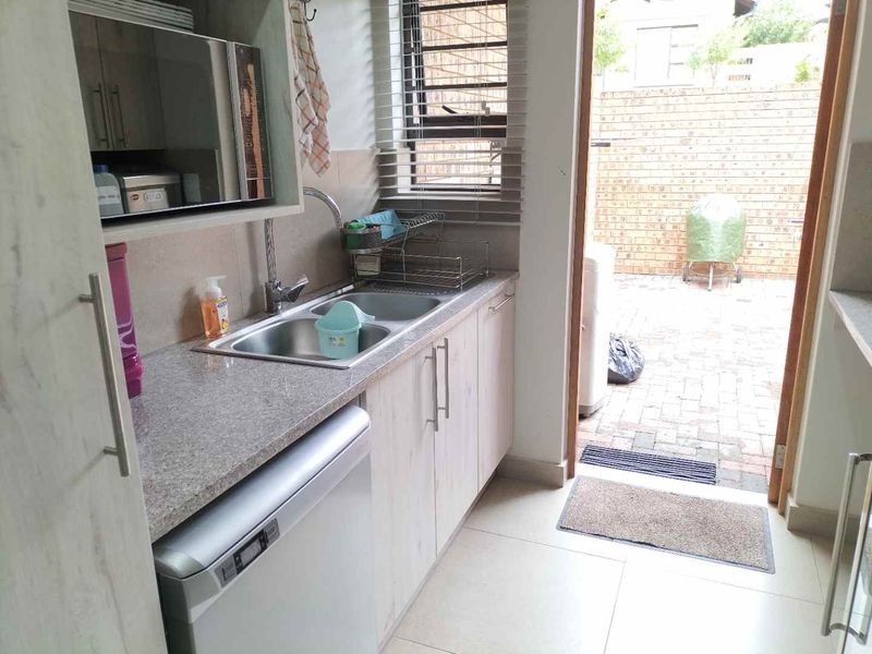 Comfortable living for a retired couple - Photo 9