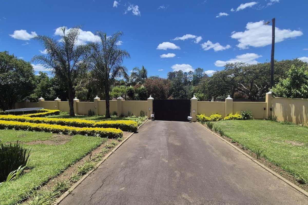 SPACIOUS AND LUXURIOUS FAMILY HOME, MERRIVALE, HOWICK - Photo 5