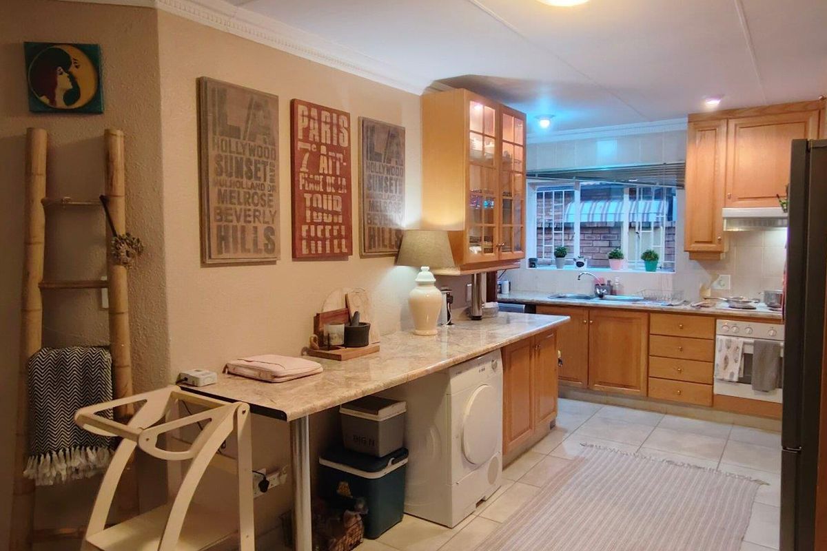 Facebrick, Full Title & Pet Friendly Gem For Sale in New Redruth - Photo 5