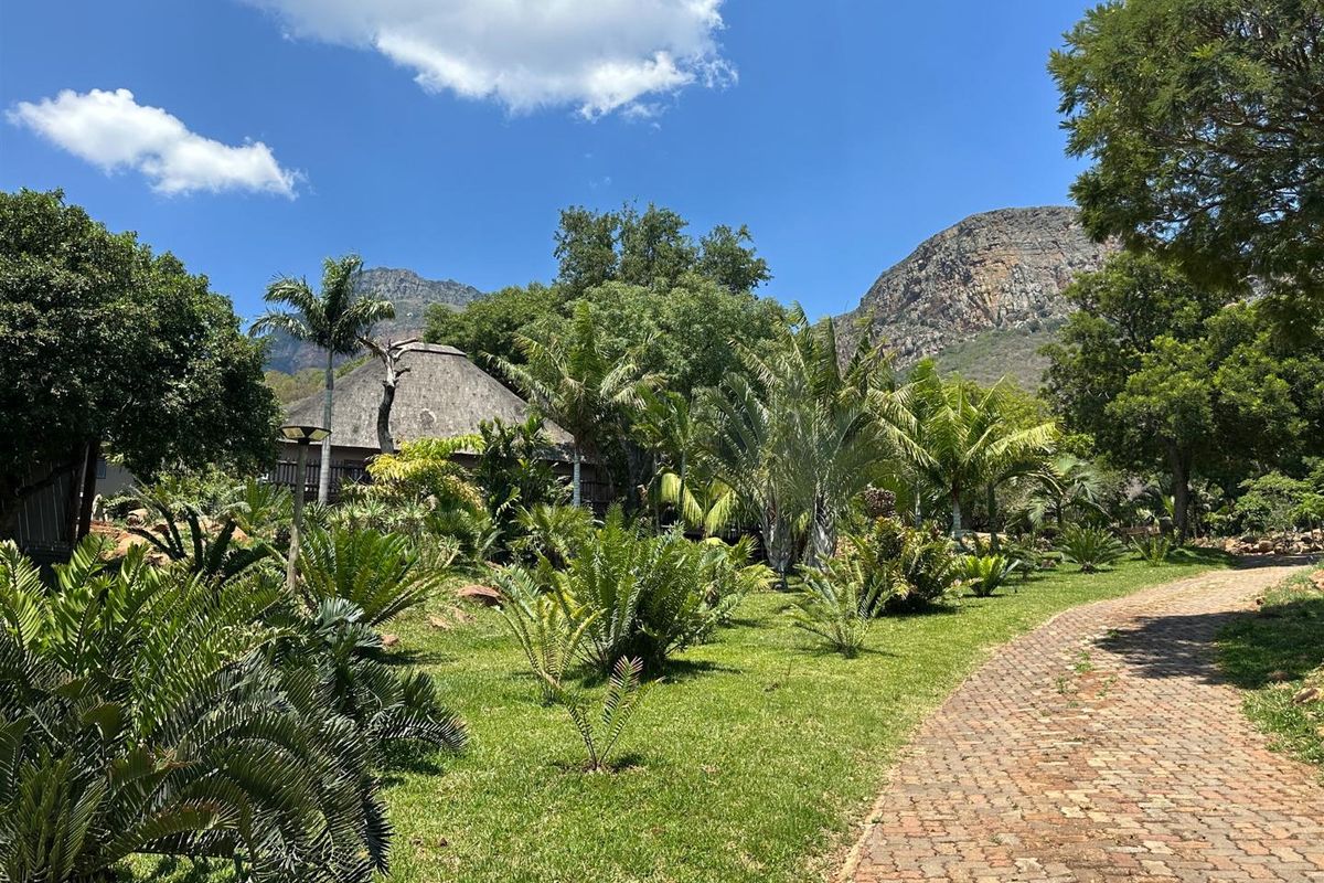 This well-known and popular lodge in Kampersrus is for Sale. - Photo 4