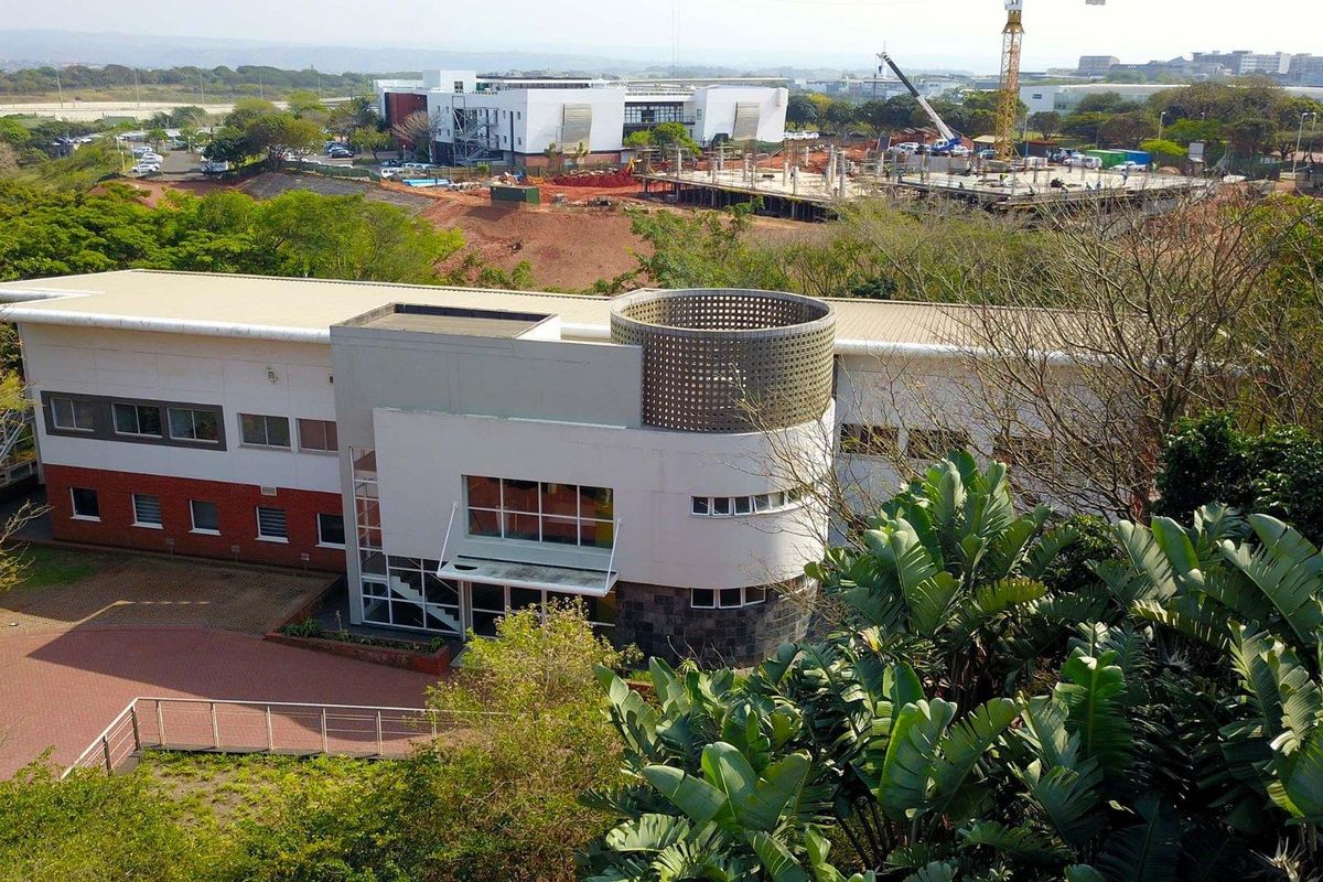 ENTIRE OFFICE BLOCK ON THE RIDGE - A BLUE CHIP INVESTMENT OPPORTUNITY - Photo 3