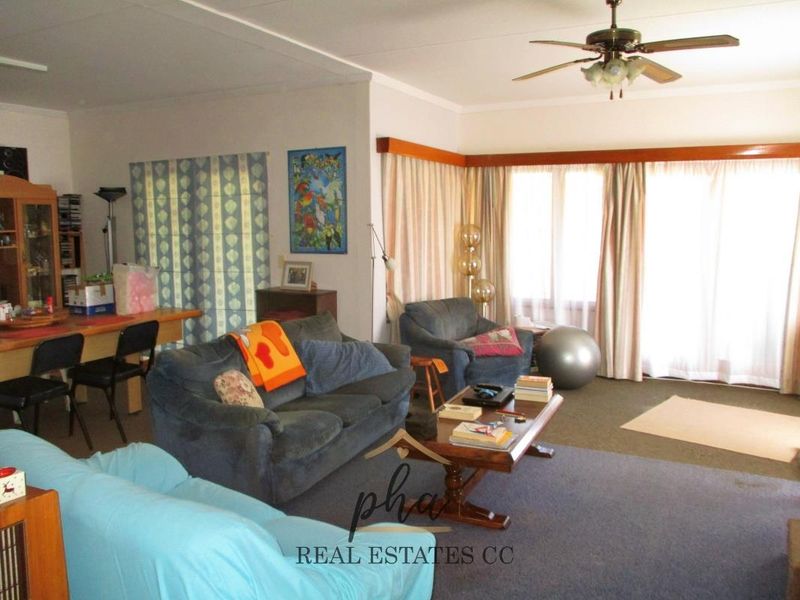 House with 2 flatlets for sale - Swakopmund - Photo 5