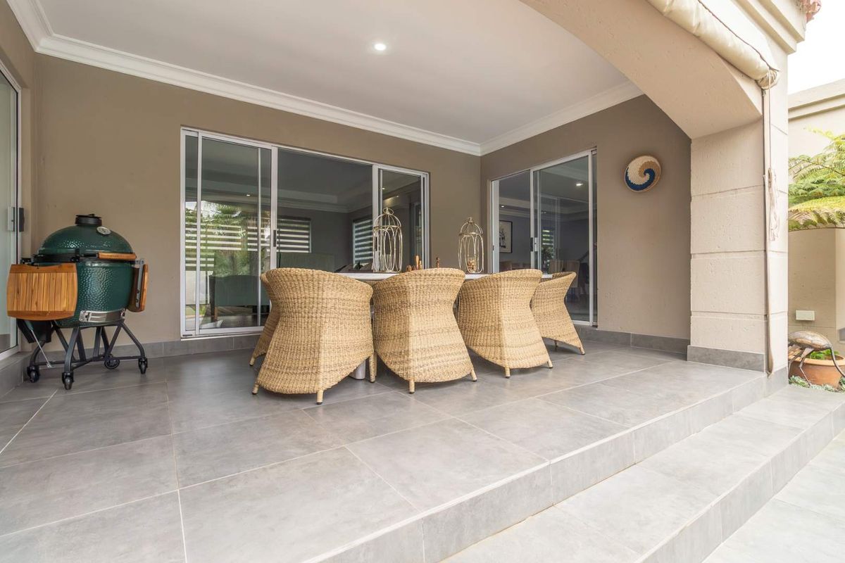 Corporate Luxury Rental in an Exclusive Lifestyle Estate — Full Gardening & Housekeeping Services Included - Photo 4