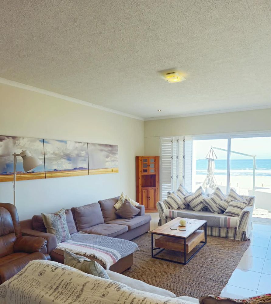 Extended view - main open plan living area