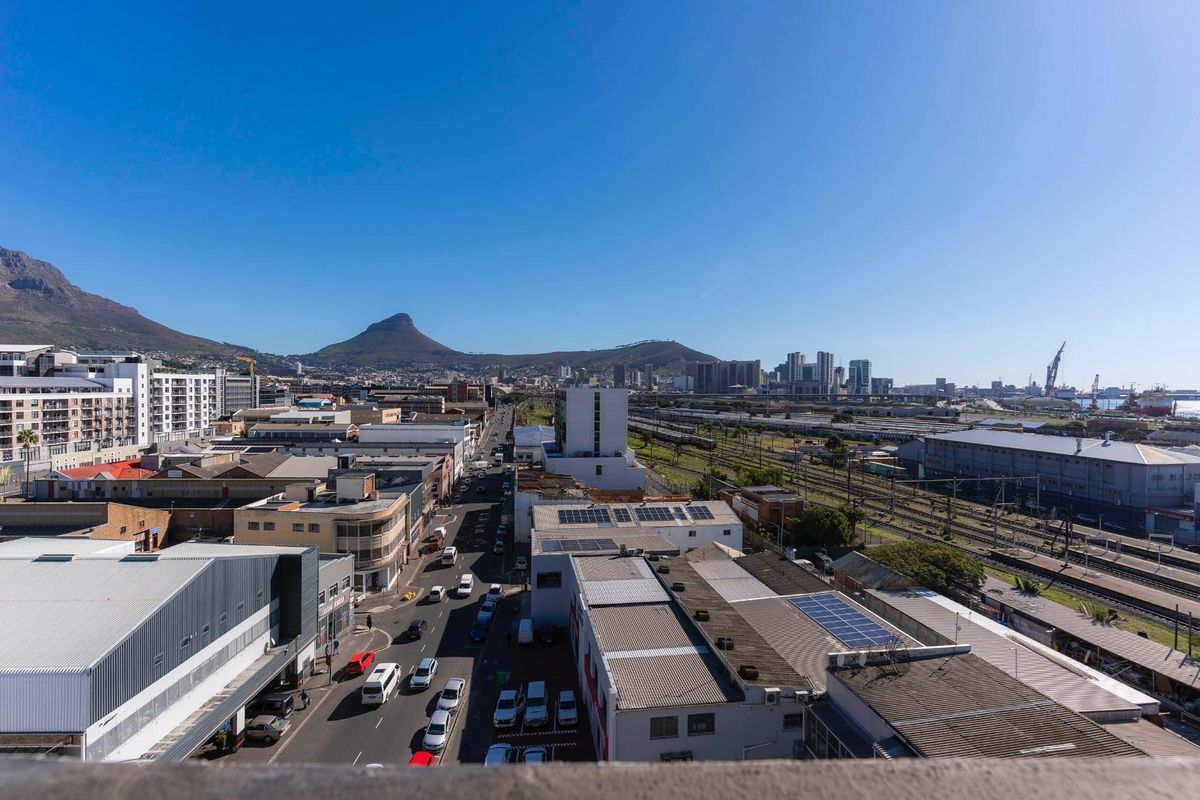 Designer Penthouse & Exceptional Investment Returns (Never Seen Before ROI) - Photo 3