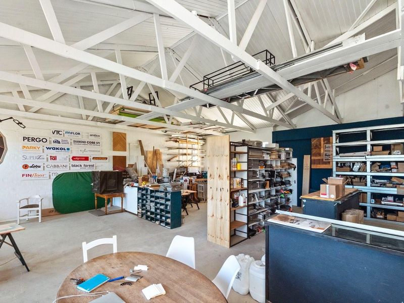 Versatile Commercial & Live/Work Opportunity in Spencer Square, Salt River - Photo 5