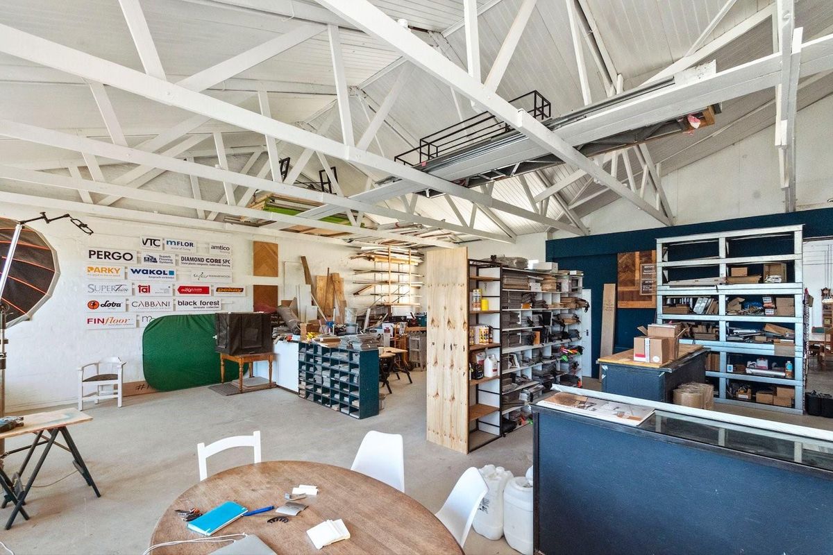 Versatile Commercial & Live/Work Opportunity in Spencer Square, Salt River - Photo 5