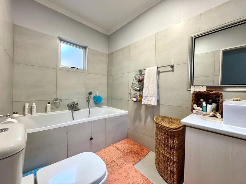 3 Bedroom House For Sale in Elisenheim - Photo 7